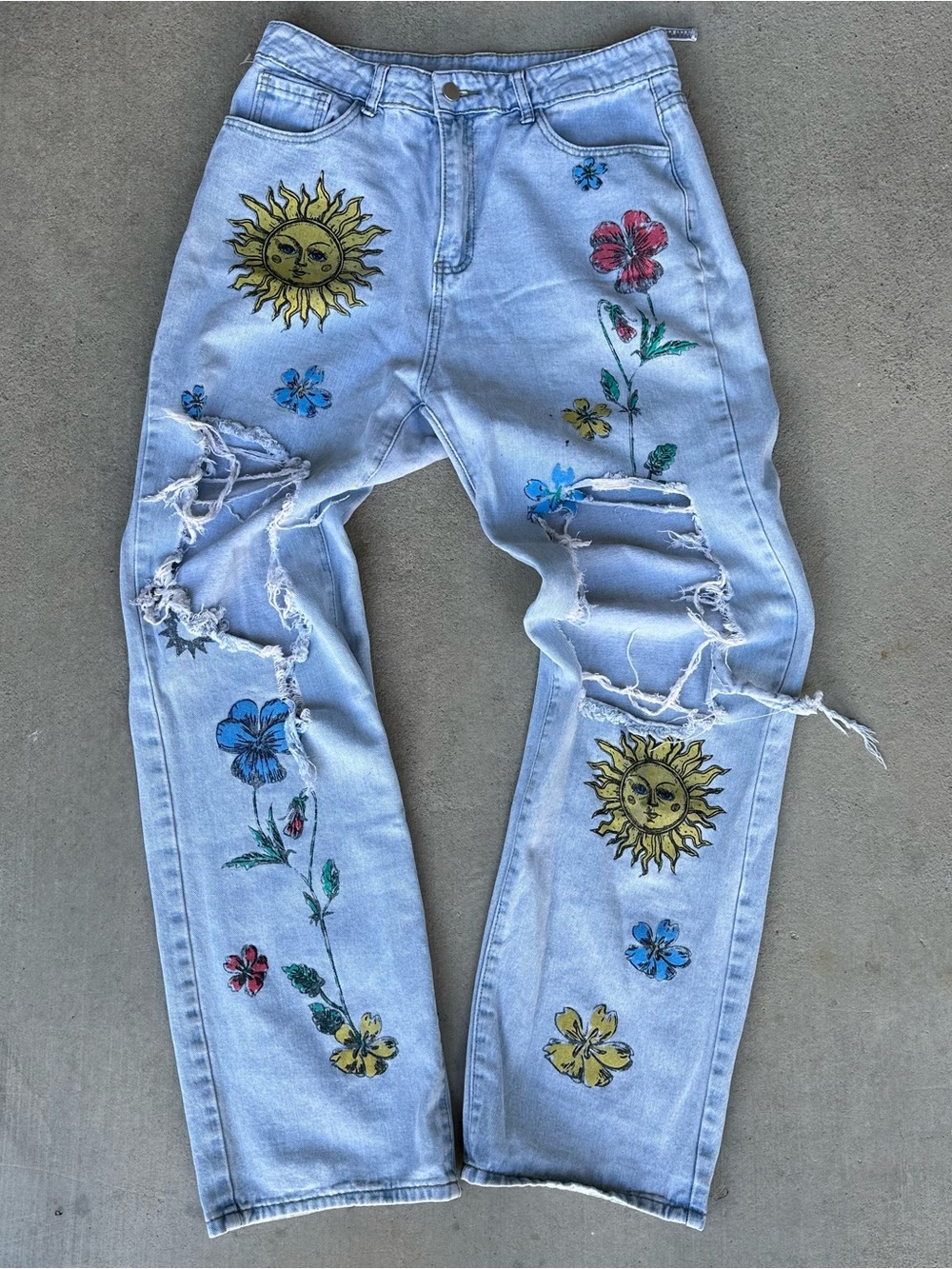 Light Wash Floral Sun Patch Distressed Women’s High Rise Jeans Size L 40/42